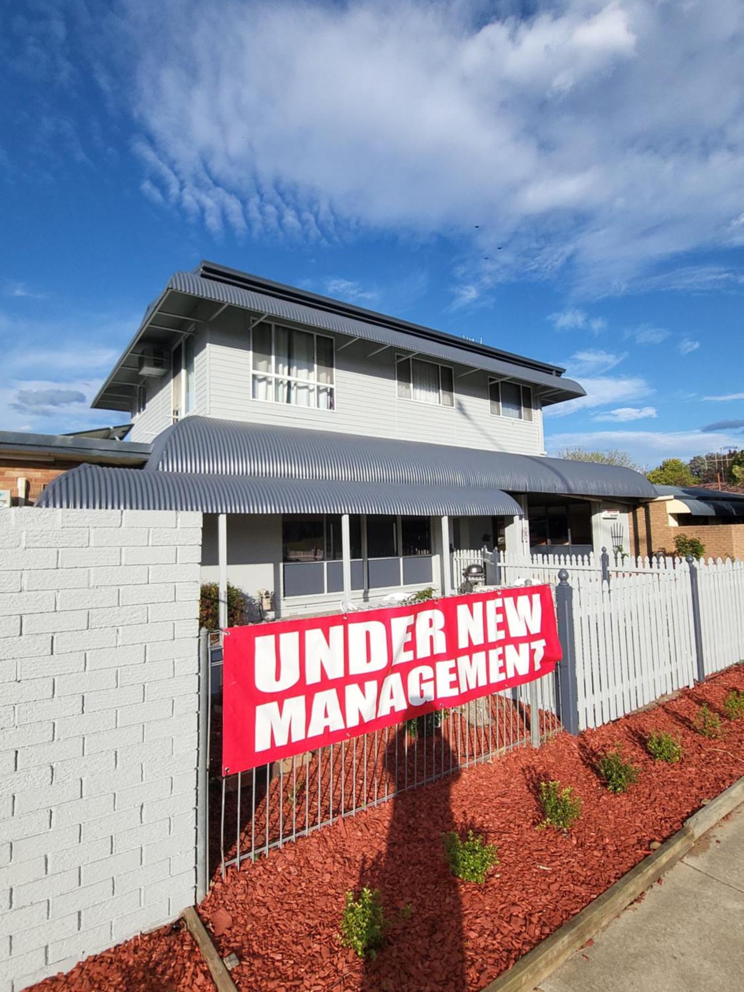 Parkway Motel Queanbeyan Buitenkant foto