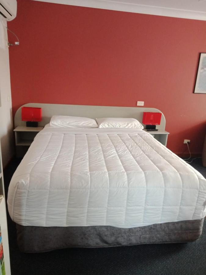 Parkway Motel Queanbeyan Buitenkant foto
